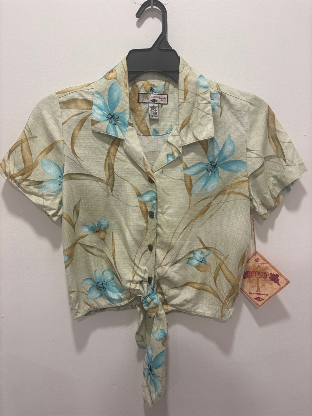 Caribbean Joe Womens NWT Tie-Front Shirt with Blue Floral Print size small